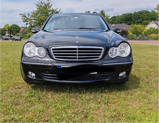 Gebraucht Mercedes 320 224 PS (164 kW) 2005 Schwarz Kombi