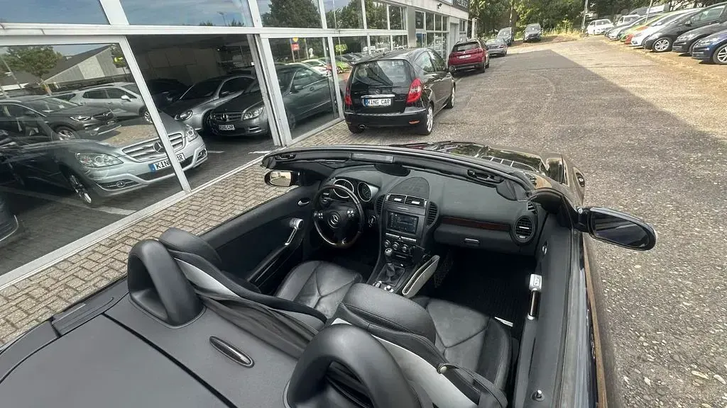 Gebraucht Mercedes SLK200 163 PS (119 kW) 2004 Tansanitblau Cabrio