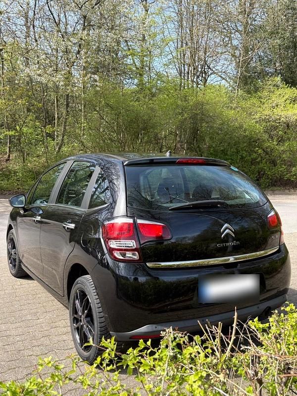 Gebraucht Citroën C3 PureTech 82 PS (60 kW) 2016 Schwarz Kleinwagen