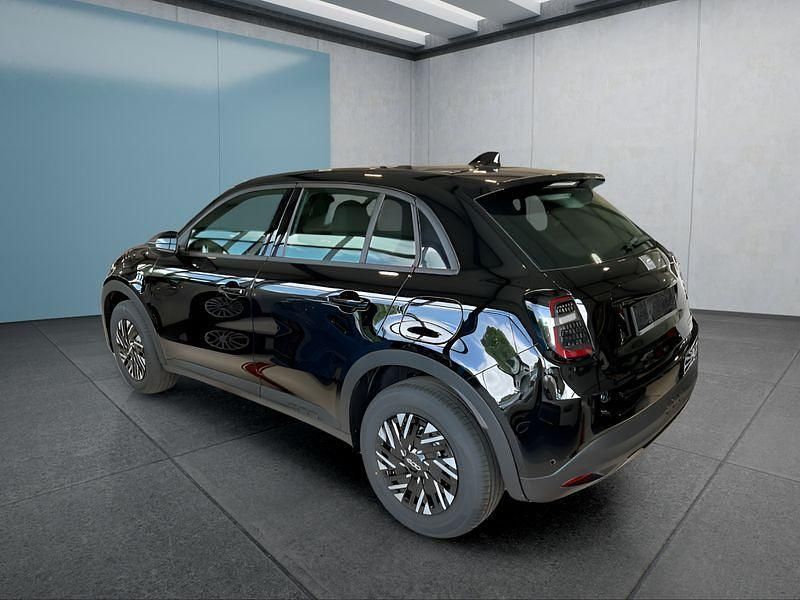 Gebraucht Fiat 600 101 PS (74 kW) 2025 Schwarz Kleinwagen