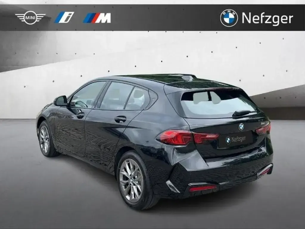 Gebraucht BMW 120 Performance 154 PS (113 kW) 2025 Schwarz Kleinwagen