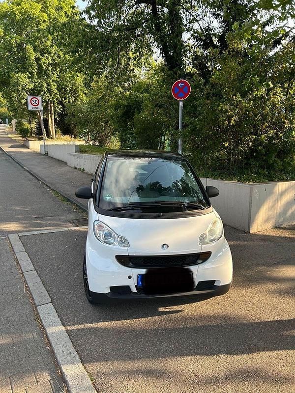 Weiß Gebraucht 2008 Smart ForTwo Coupé Coupé | 3.199 € (Guter Preis) - Bild 1/4