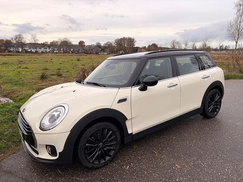 Weiß Gebraucht 2017 Mini Cooper D Kleinwagen | 15.400 € (Teuer) - Bild 1/4