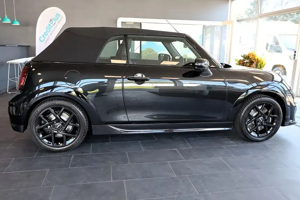 Gebraucht Mini John Cooper Works Cabriolet 163 PS (119 kW) 2025 Schwarz Cabrio