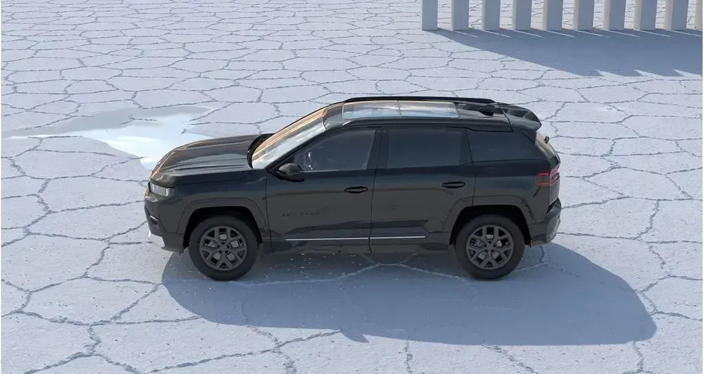 Neu Jeep Compass 145 PS (106 kW) 2026 Vulcano black (533) SUV