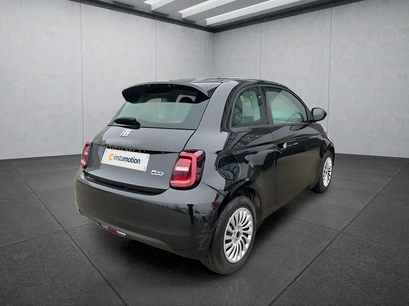 Gebraucht Fiat 500e Action 69 kW (95 PS) 2022 Schwarz Kleinwagen