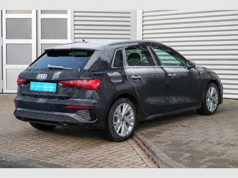 Gebraucht Audi A3 S-Line 116 PS (85 kW) 2023 Schwarz Limousine