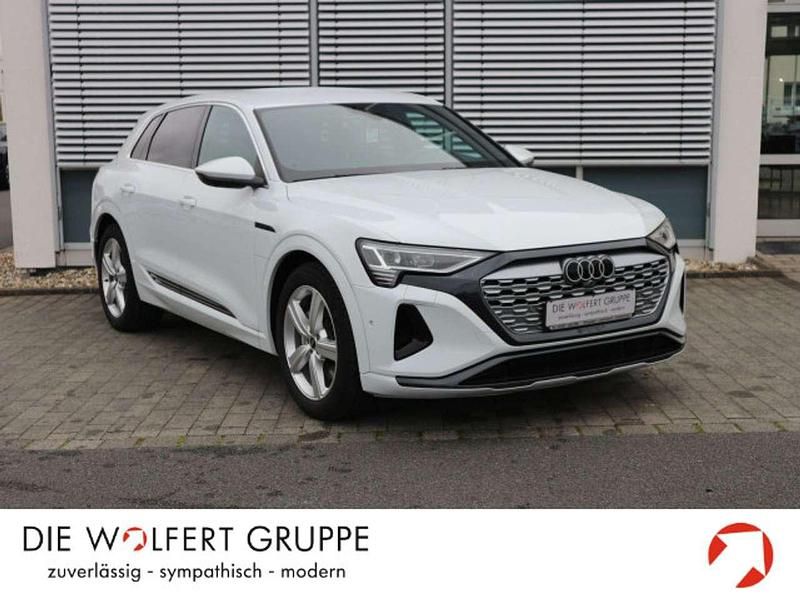 Gletscherweiß metallic Gebraucht 2023 Audi Q8 e-tron Advanced SUV | 47.870 € (Fairer Preis) - Bild 1/4
