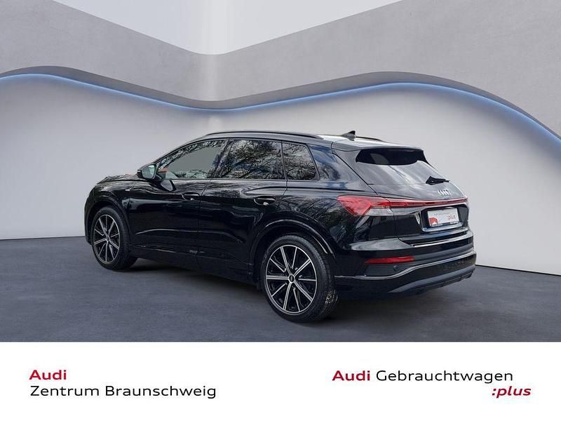 Gebraucht Audi Q4 e-tron Performance 194 kW (265 PS) 2023 Mythosschwarz metallic SUV