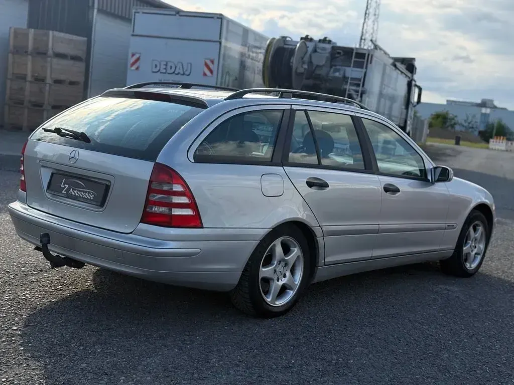 Gebraucht Mercedes C200 122 PS (89 kW) 2003 Silber Kombi