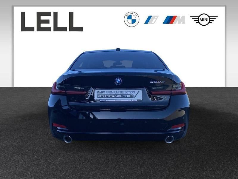 Gebraucht BMW 320e 163 PS (119 kW) 2022 Schwarz Limousine