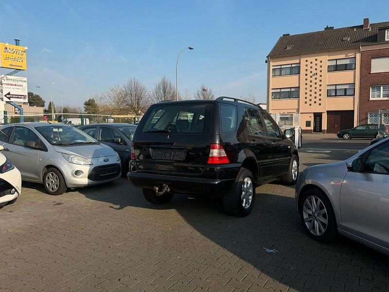 Gebraucht Mercedes ML270 163 PS (119 kW) 2000 SUV