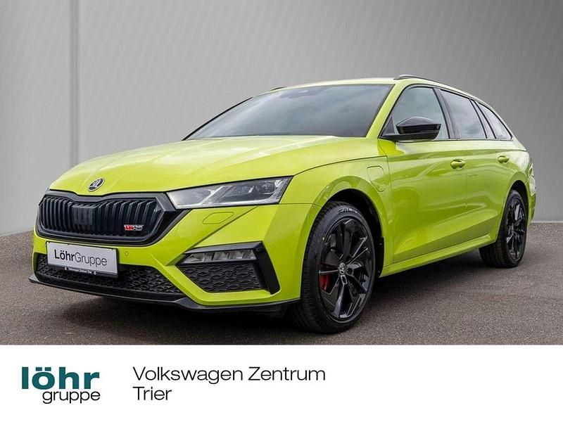 Mamba grün Gebraucht 2023 Skoda Octavia RS Kombi | 29.980 € (Guter Preis) - Bild 1/4