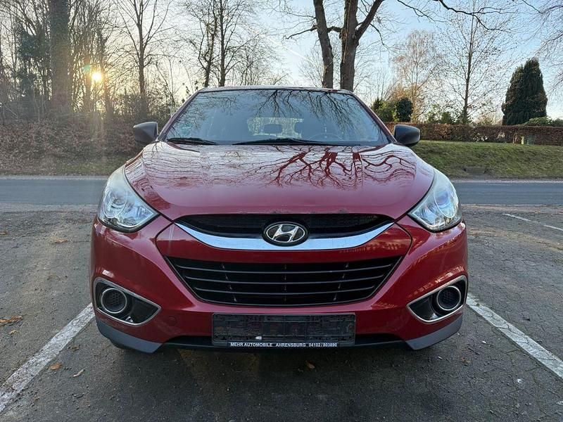Gebraucht Hyundai ix35 Comfort 163 PS (119 kW) 2010 Rot SUV