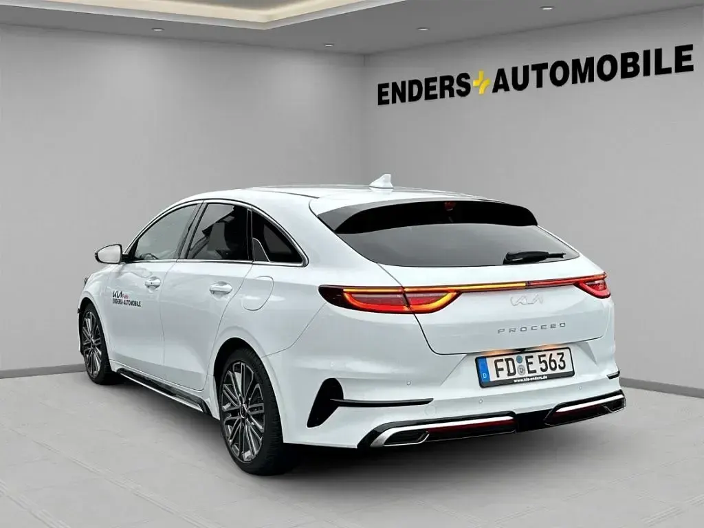 Gebraucht Kia Ceed GT-Line 140 PS (102 kW) 2025 Weiss Kleinwagen