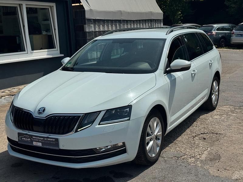 Weiß Gebraucht 2017 Skoda Octavia Kombi | 12.900 € (Guter Preis) - Bild 1/4