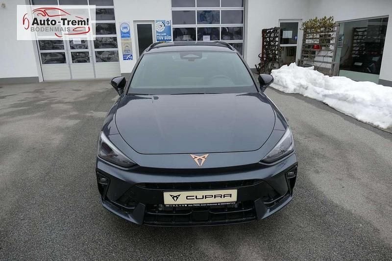 Neu Cupra Leon 150 PS (110 kW) 2025 Magnetic grau Kombi