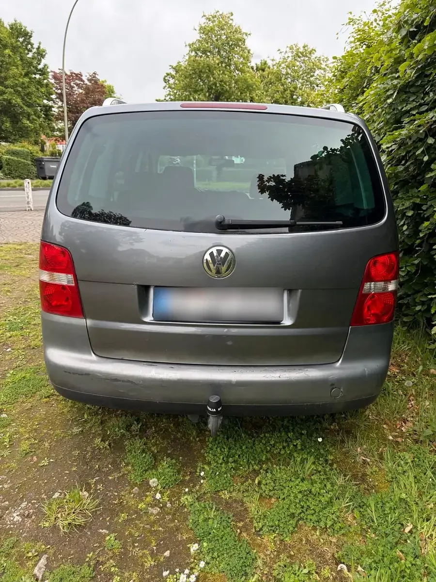 Używany VW Touran 136 KM (100 kW) 2003 Srebrny Minivan