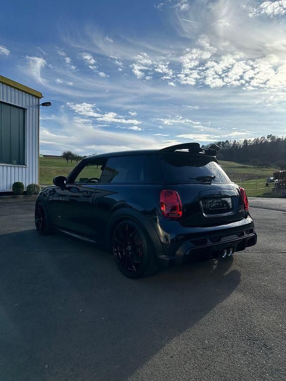 Gebraucht Mini John Cooper Works 231 PS (169 kW) 2022 Schwarz Kleinwagen