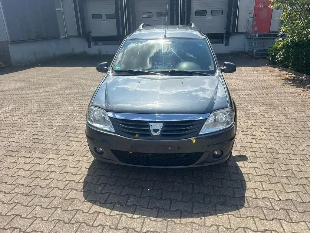 Gebraucht Dacia Logan MCV Lauréate 86 PS (63 kW) 2009 Grau Kombi