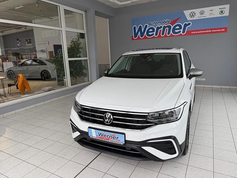 Gebraucht VW Tiguan Allspace Life 150 PS (110 kW) 2021 Weiß SUV