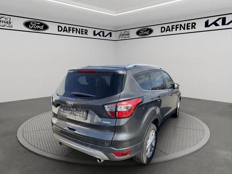 Gebraucht Ford Kuga Titanium 150 PS (110 kW) 2018 Magneticgrau (metallic) SUV
