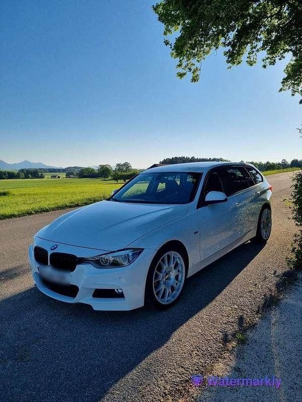 Weiß Gebraucht 2016 BMW 320 M Sport Kombi | 13.500 € (Guter Preis) - Bild 1/4