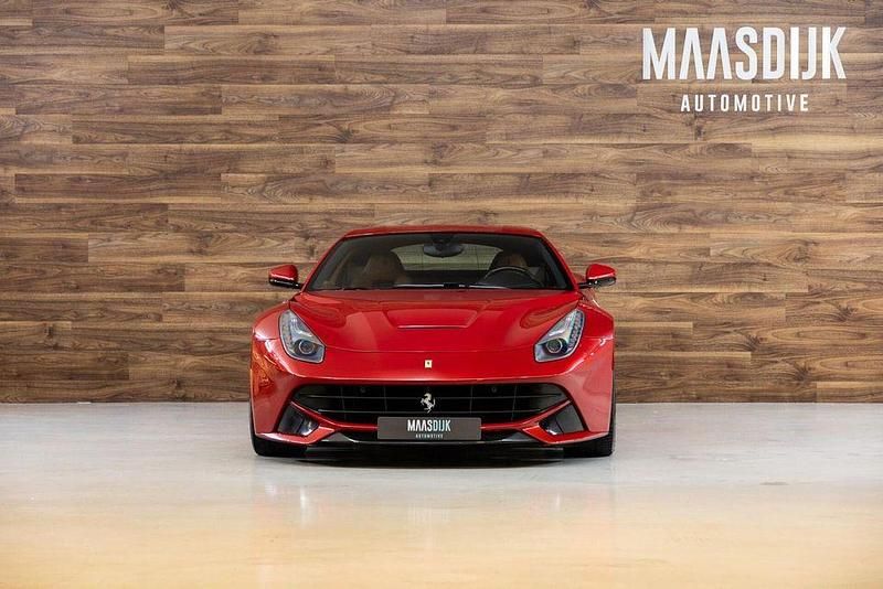 Gebraucht Ferrari F12 736 PS (541 kW) 2014 Rot Coupé