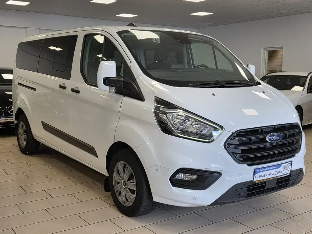 Gebraucht Ford Transit Custom Trend 170 PS (125 kW) 2020 Weiß Van / Kleinbus