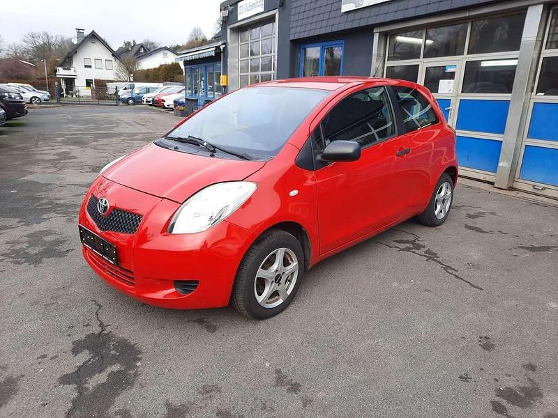 Gebraucht Toyota Yaris 69 PS (50 kW) 2008 Rot Kleinwagen