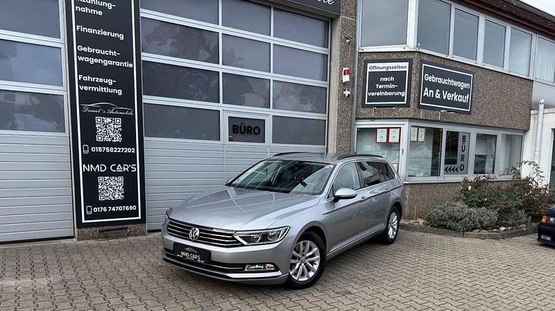 Silber Gebraucht 2017 VW Passat Comfortline Kombi | 13.687 € (Fairer Preis) - Bild 1/4