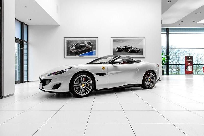 Gebraucht Ferrari Portofino 600 PS (441 kW) 2019 Weiß Cabrio