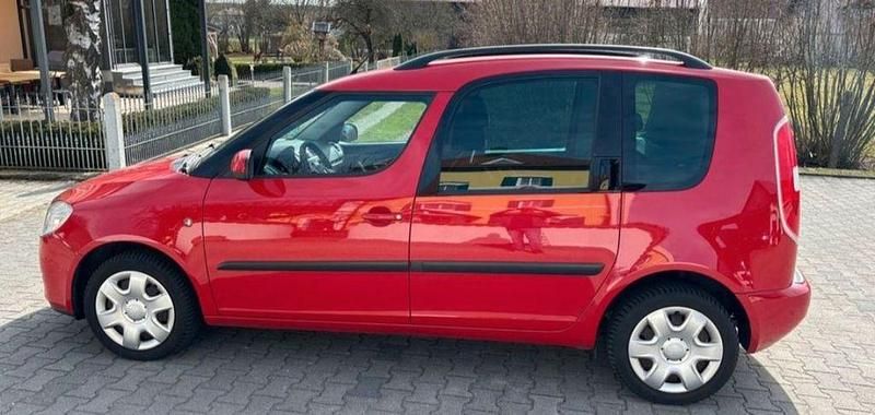 Gebraucht Skoda Roomster 105 PS (77 kW) 2009 Rot Van / Kleinbus