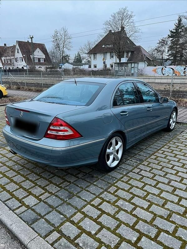 Gebraucht Mercedes C230 204 PS (150 kW) 2005 Grau Limousine
