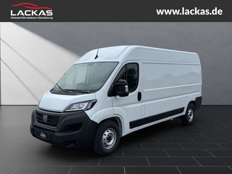 Weiß Gebraucht 2023 Fiat Ducato Van | 35.900 € (Etwas zu teuer) - Bild 1/4