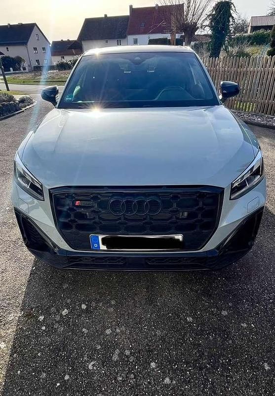 Gebraucht Audi SQ2 S-Line 300 PS (220 kW) 2022 Grau SUV