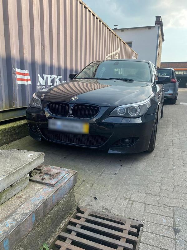 Gebraucht BMW 530 218 PS (160 kW) 2002 Schwarz Limousine