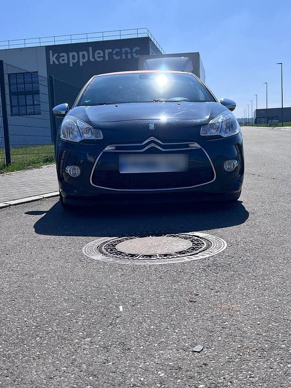 Schwarz Gebraucht 2012 Citroën DS3 Sport Chic Kleinwagen | 4.500 € (Fairer Preis) - Bild 1/4