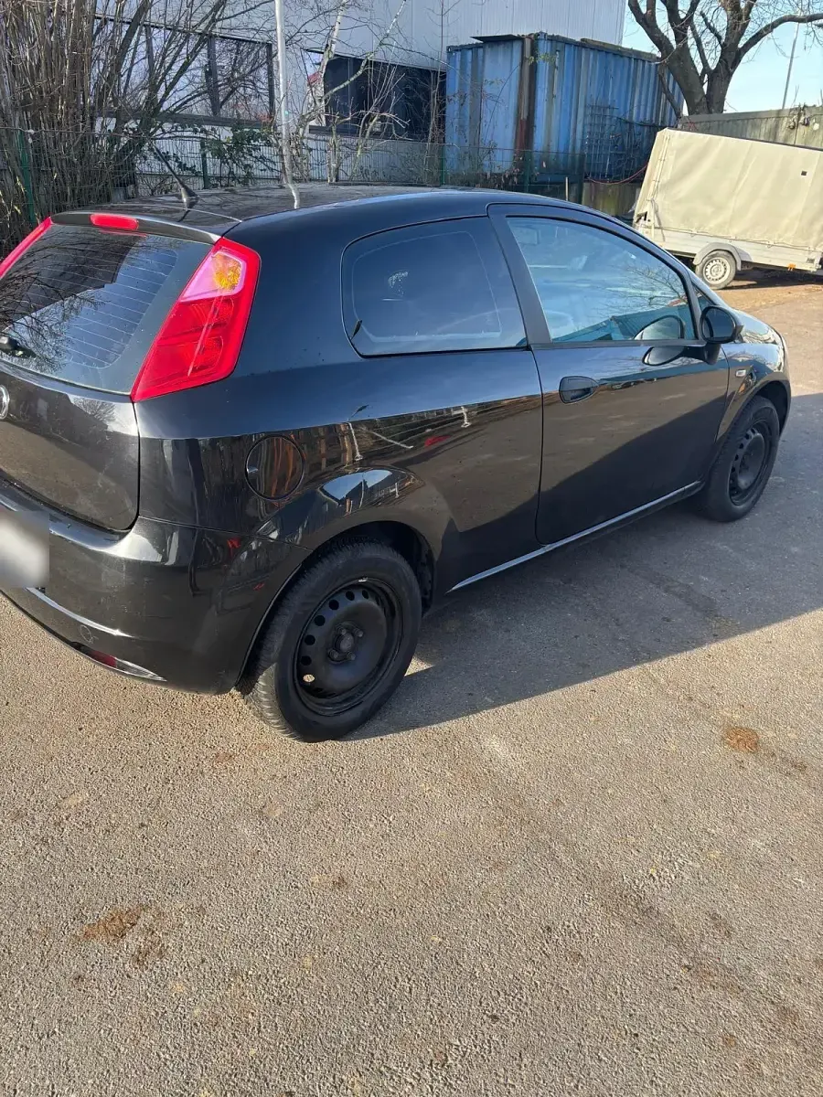 Gebraucht Fiat Punto 700 PS (514 kW) 2009 Schwarz Kleinwagen