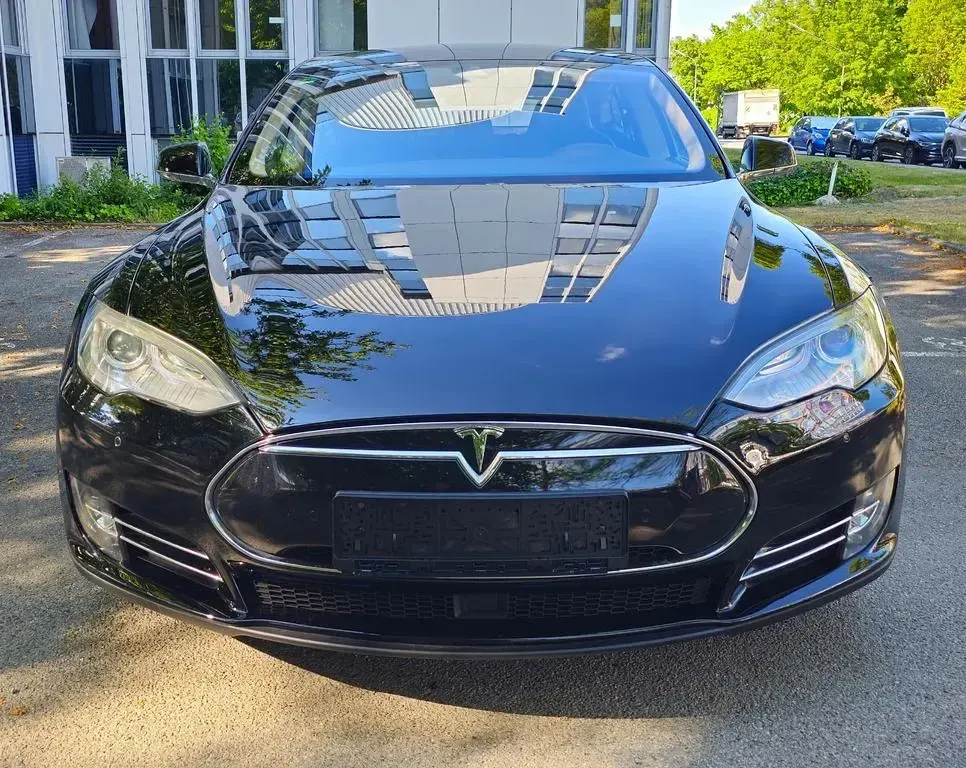 Occasion Tesla Model S 269 kW (367 ch) 2015 Noir Citadine