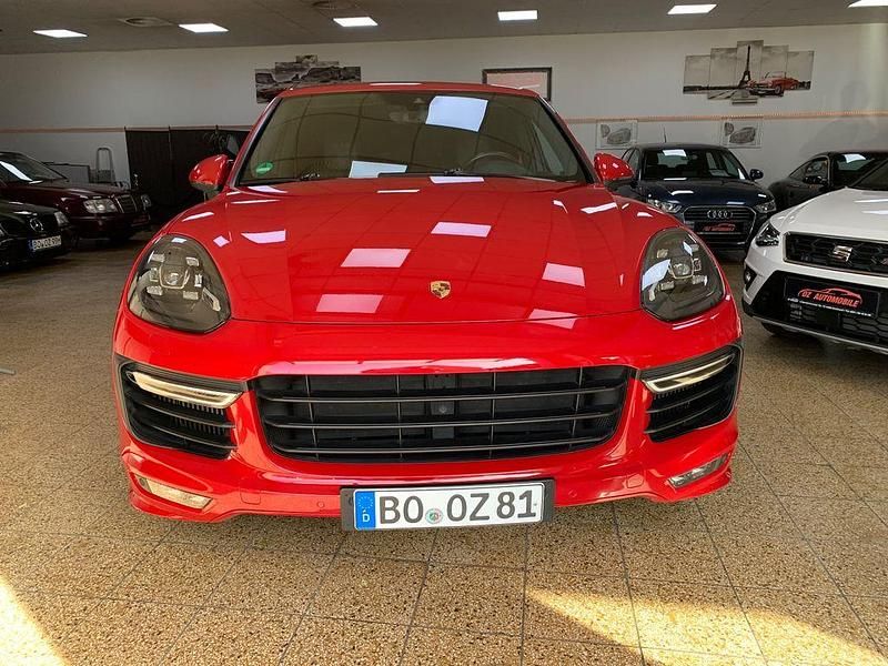 Gebraucht Porsche Cayenne GTS 441 PS (324 kW) 2016 Karminrot SUV