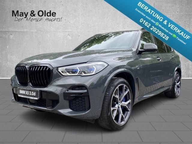 Grau Gebraucht 2022 BMW X5 Performance SUV | 63.990 € (Etwas zu teuer) - Bild 1/4