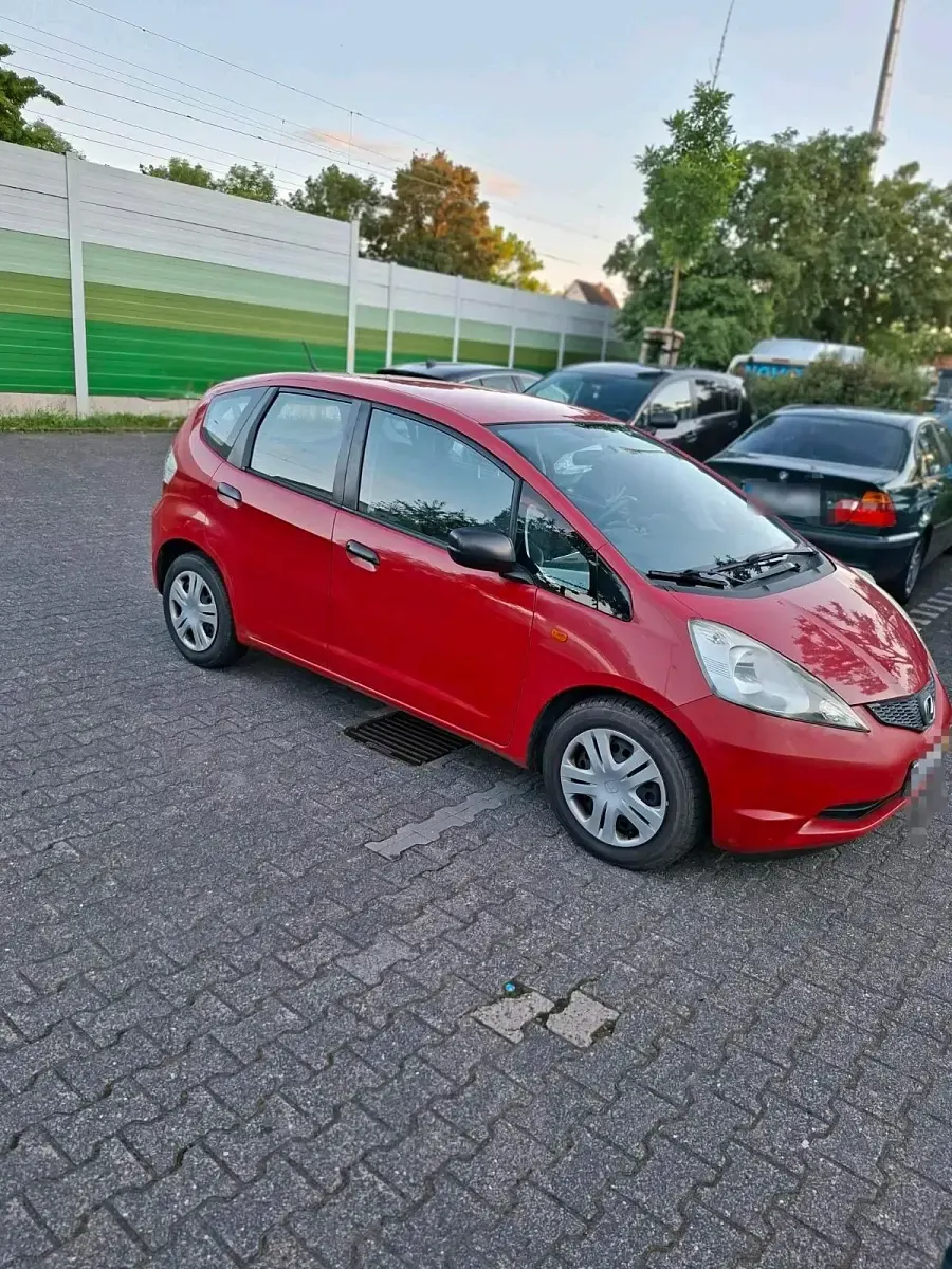 Gebraucht Honda Jazz 90 PS (66 kW) 2009 Rot Kleinwagen
