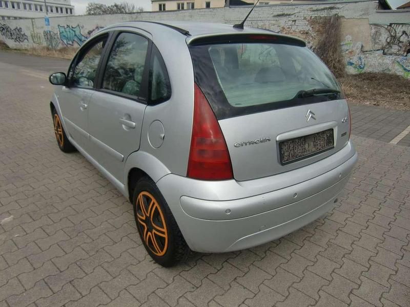 Gebraucht Citroën C3 Exclusive 73 PS (53 kW) 2003 Silber Limousine