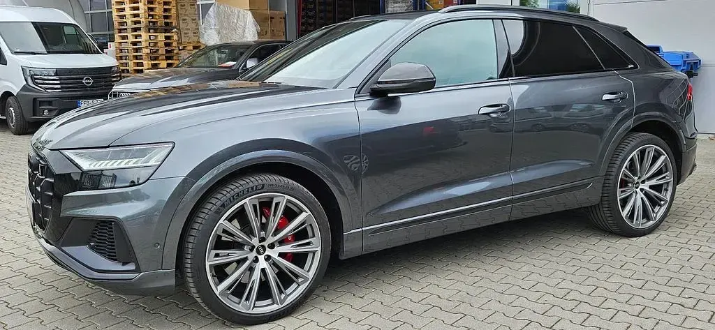 Gebraucht Audi SQ8 Competition 507 PS (372 kW) 2023 Daytonagrau SUV