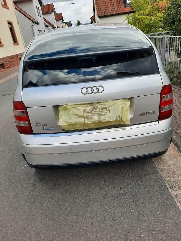 Silber Gebraucht 2003 Audi A2 Kleinwagen | 2.300 € (Superpreis) - Bild 1/4