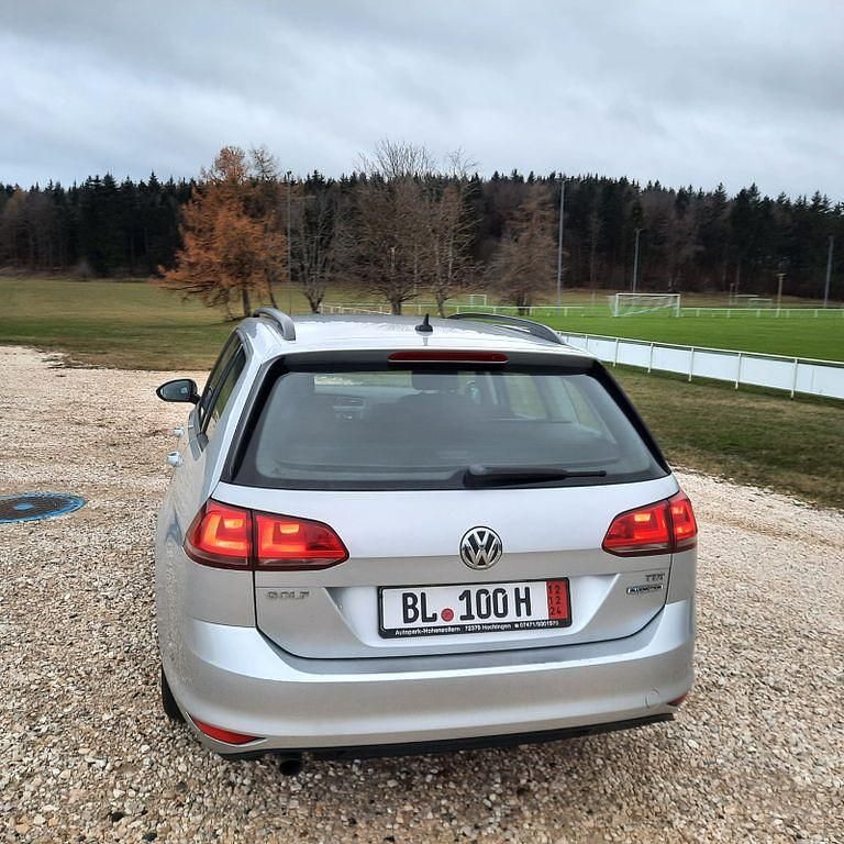 Gebraucht VW Golf VII Trendline 110 PS (80 kW) 2015 Silber Kombi
