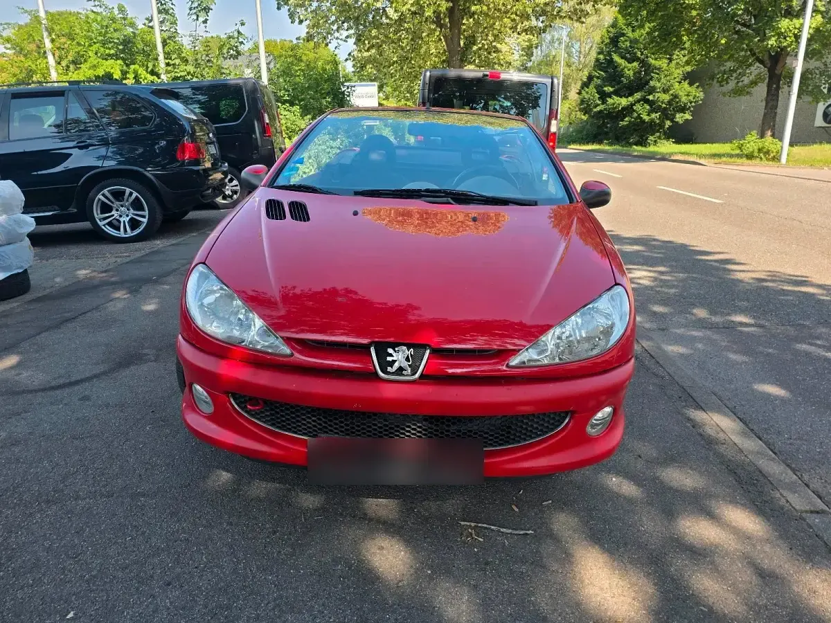 Gebraucht Peugeot 206 CC 109 PS (80 kW) 2006 Rot Cabrio
