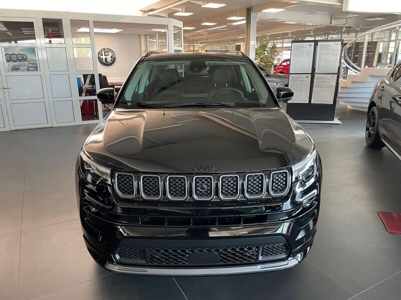 Gebraucht Jeep Compass 131 PS (96 kW) 2023 Schwarz SUV