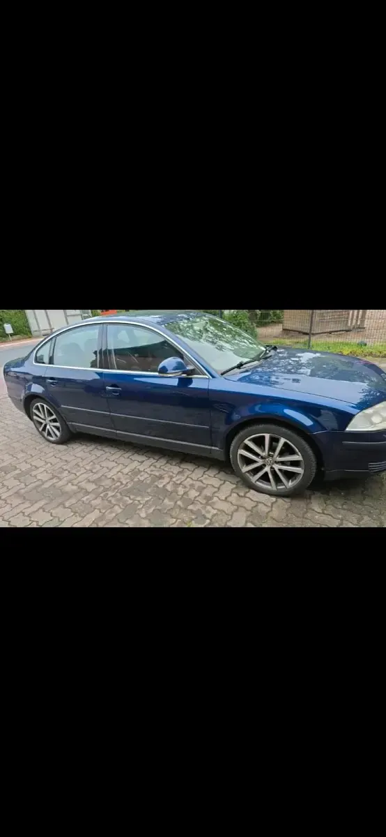 Gebraucht VW Passat 131 PS (96 kW) 2004 Blau Limousine